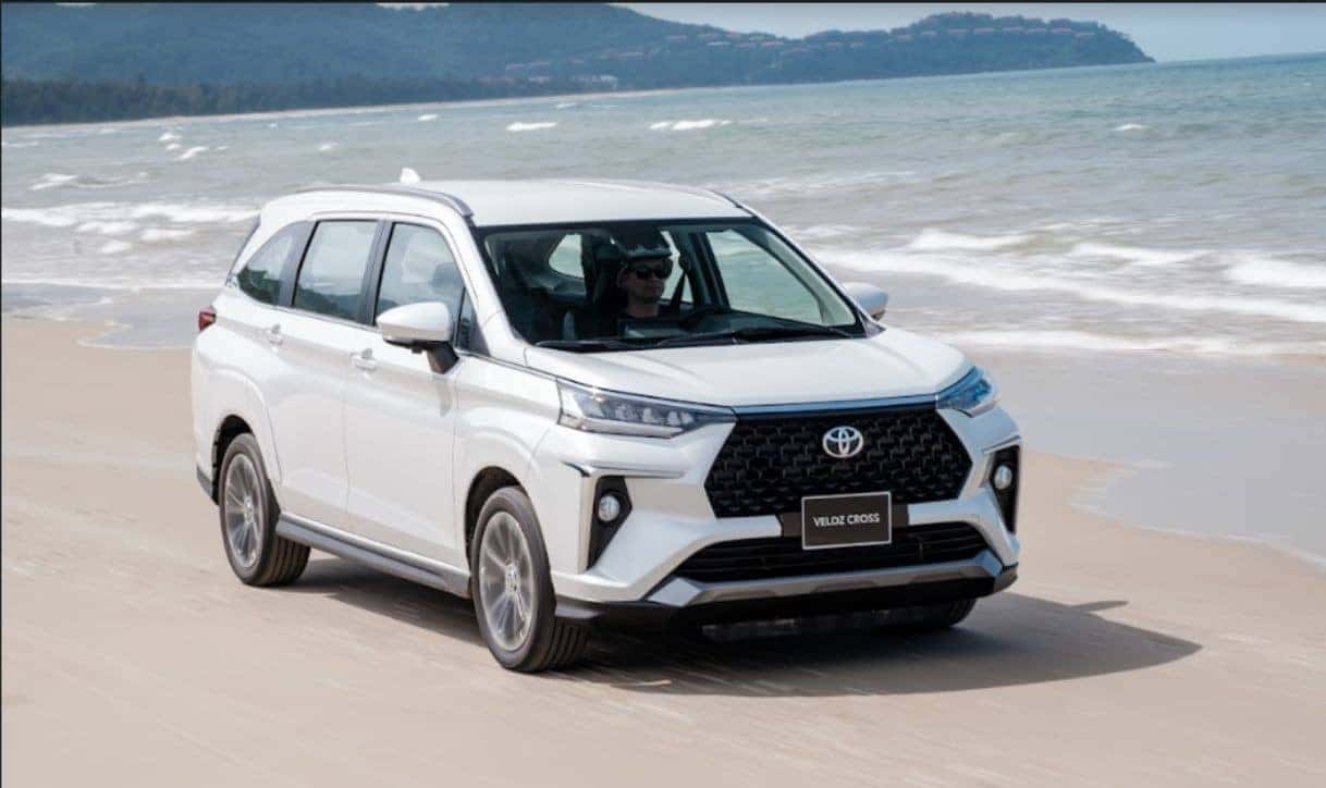 Toyota Veloz 7 chỗ Cross với thiết kế ngoại thất năng động