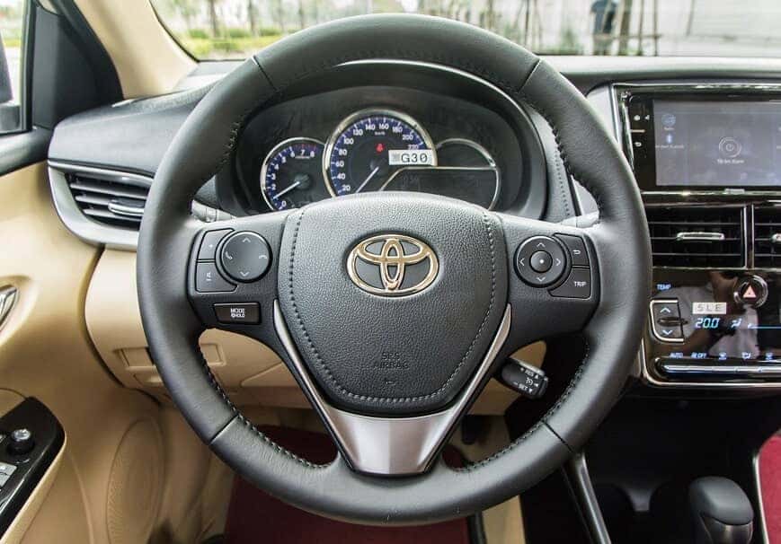 Vô lăng xe Toyota Vios bản G cao cấp