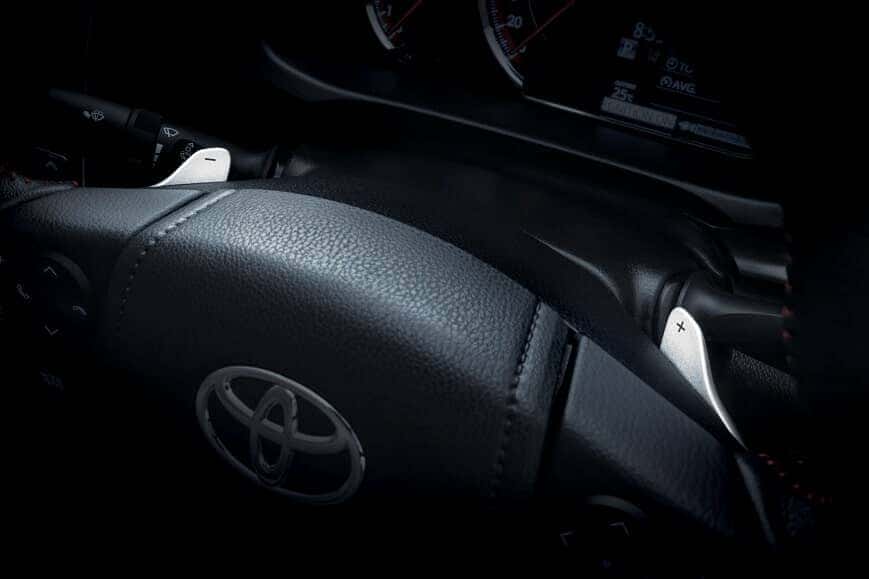 Lẫy chuyển số sau vô lăng xe Vios GRS thể thao