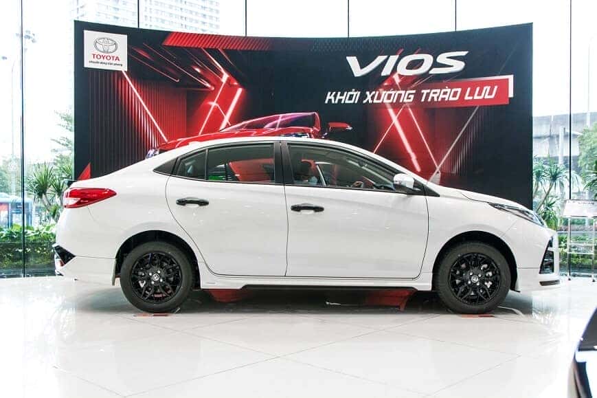 Thân xe Toyota Vios phiên bản GRS số tự động