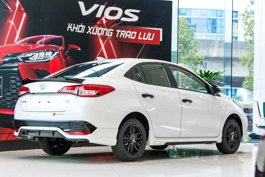 Giá xe ô tô 5 chỗ Toyota Vios GRS