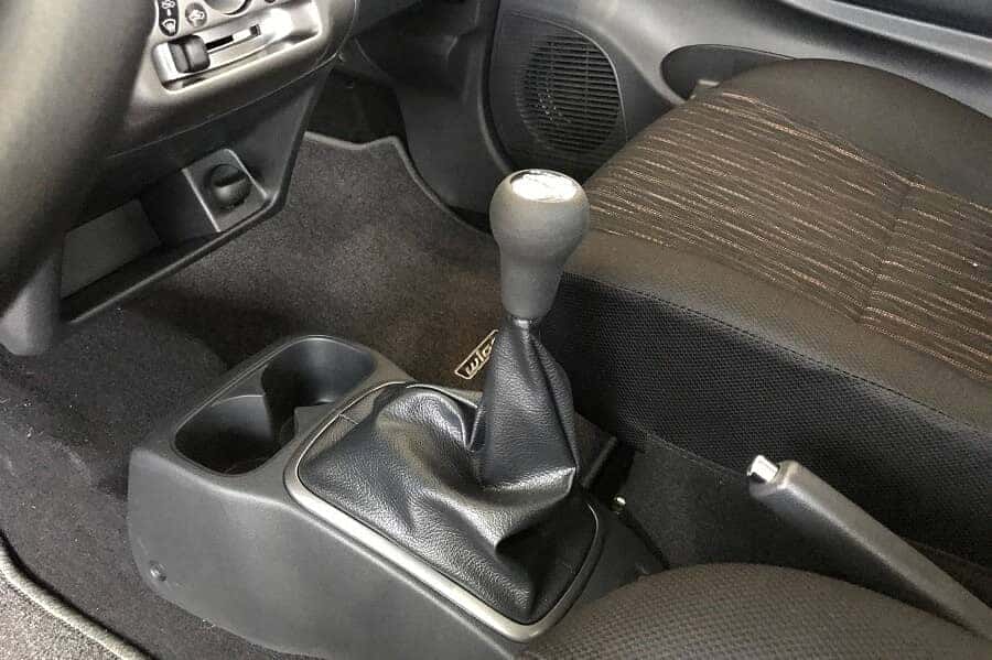 Hộp số tay 5 cấp trên Toyota Wigo