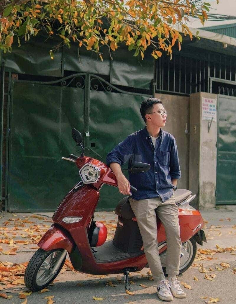 VinFast Vento S màu đỏ tươi rực rỡ, mang lại tài lộc cho mệnh Hỏa
