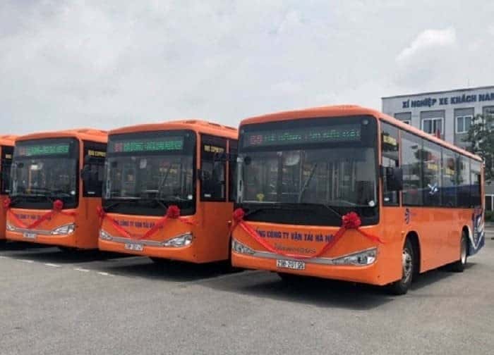 Xe buýt chất lượng cao số 68 từ Hà Đông đến sân bay Nội Bài, hình ảnh xe buýt hiện đại.