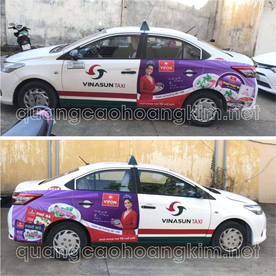 Xe hơi được dán đề can phong cách Graffiti nghệ thuật