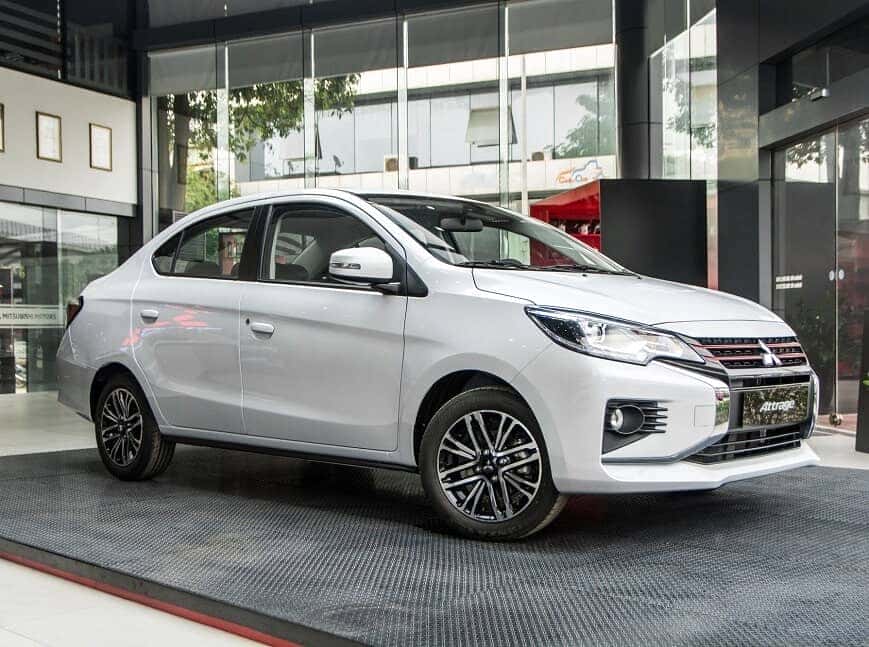 Giá xe và khuyến mãi Mitsubishi Attrage