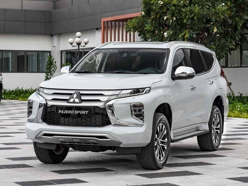 Giá xe và khuyến mãi Mitsubishi PajeroSport